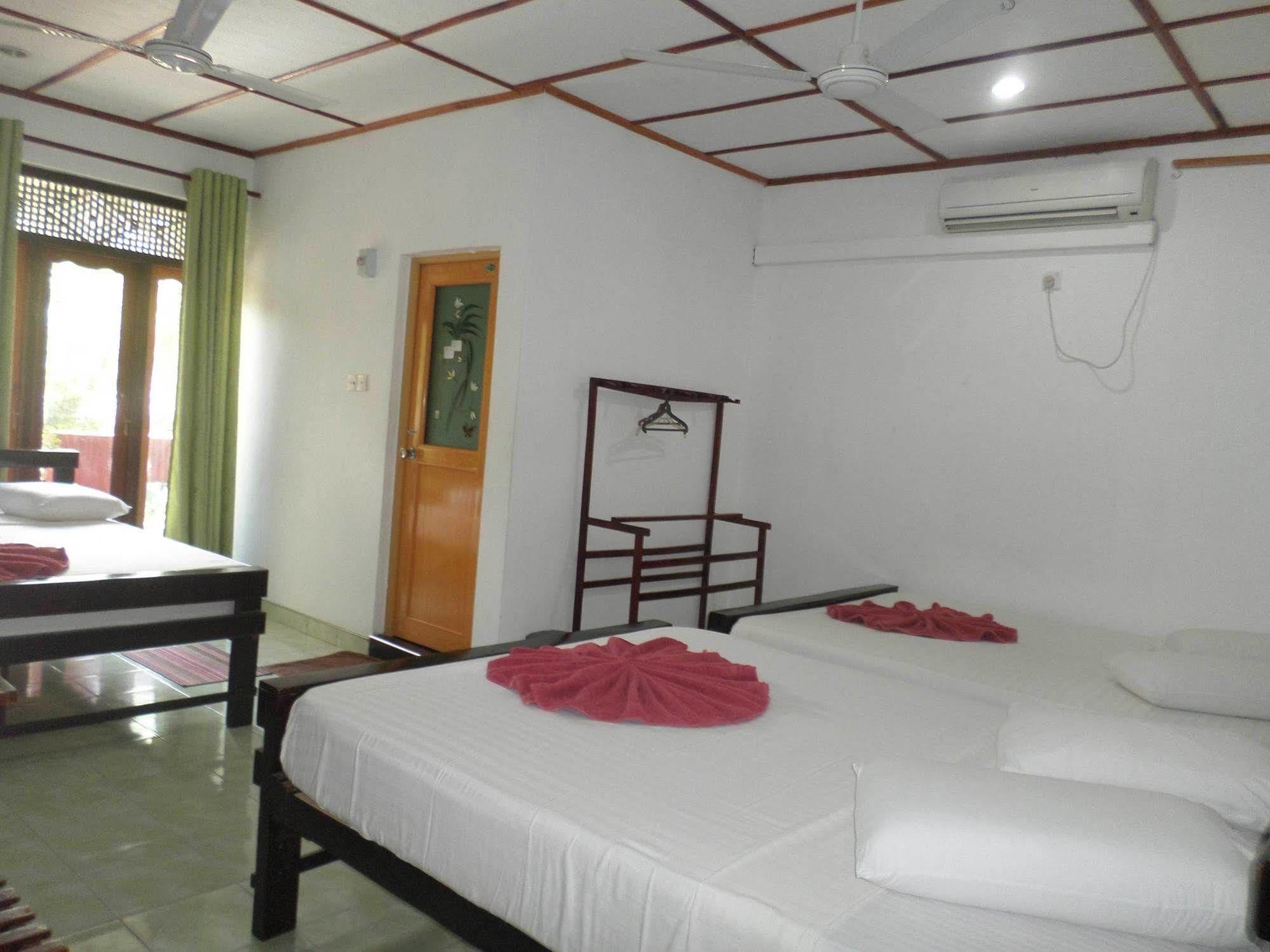 Thilaka City Hotel Anuradhapura Luaran gambar