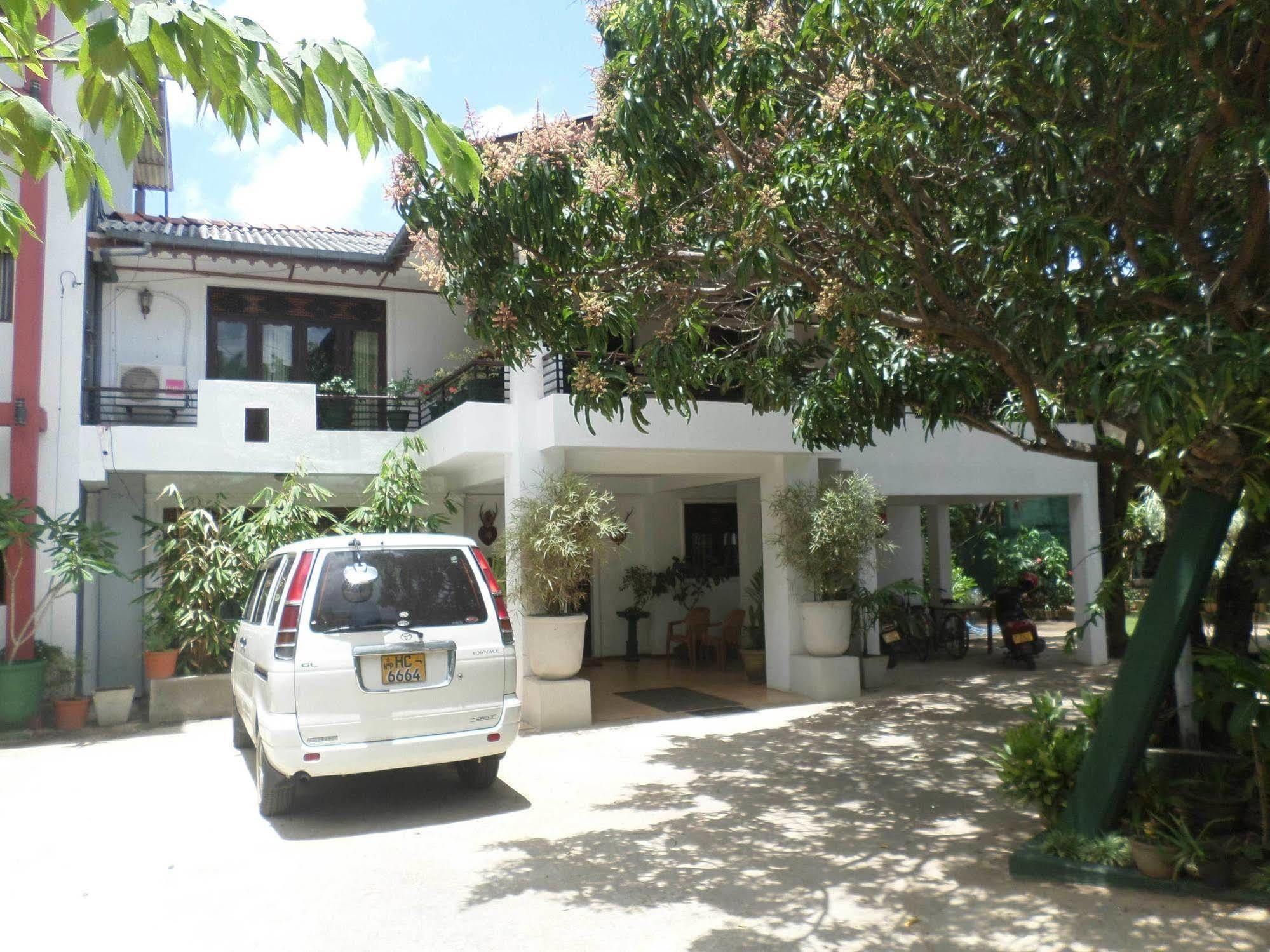 Thilaka City Hotel Anuradhapura Luaran gambar