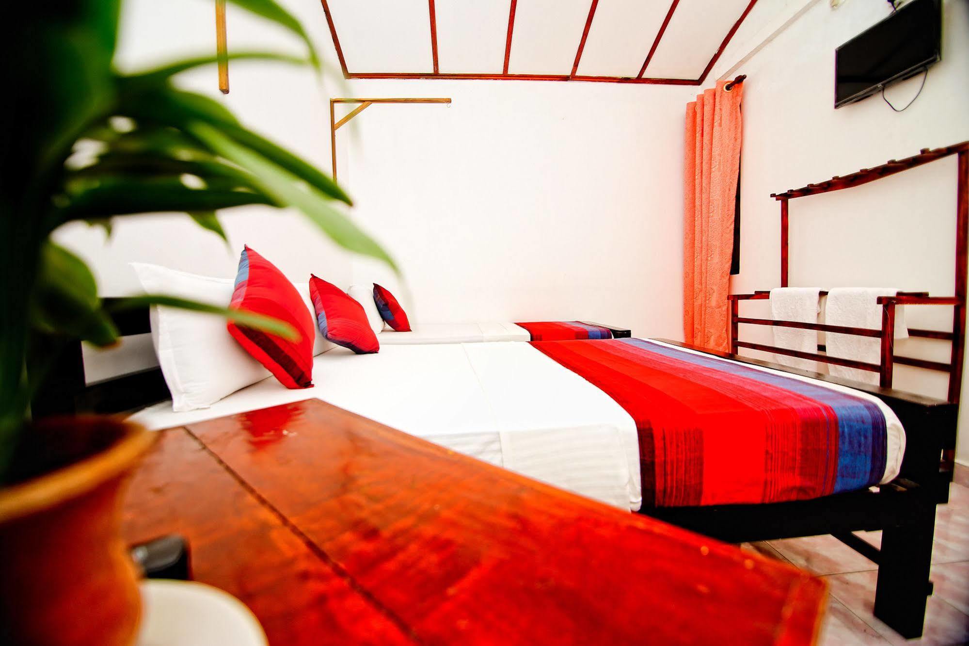 Thilaka City Hotel Anuradhapura Luaran gambar